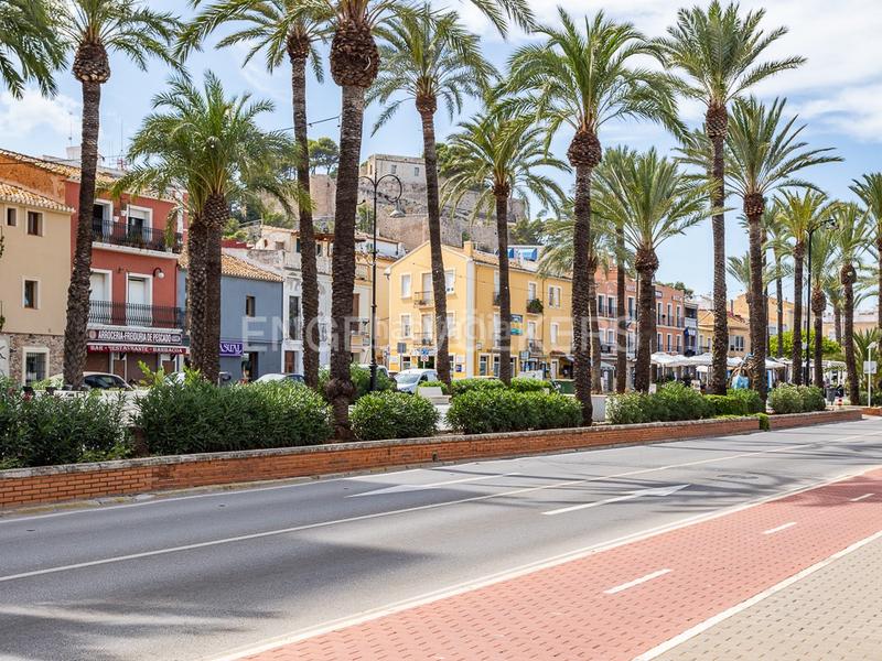 Foto d60e9108-7847-46e4-9043-dfab7f93e4bb. Apartamento oportunidad de inversión en la glorieta denia en Dénia