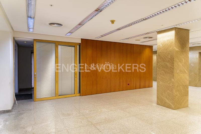 Foto e01aceae-39ae-4fd8-a4aa-05974b066ce0. Apartamento oportunidad de inversión en la glorieta denia en Dénia