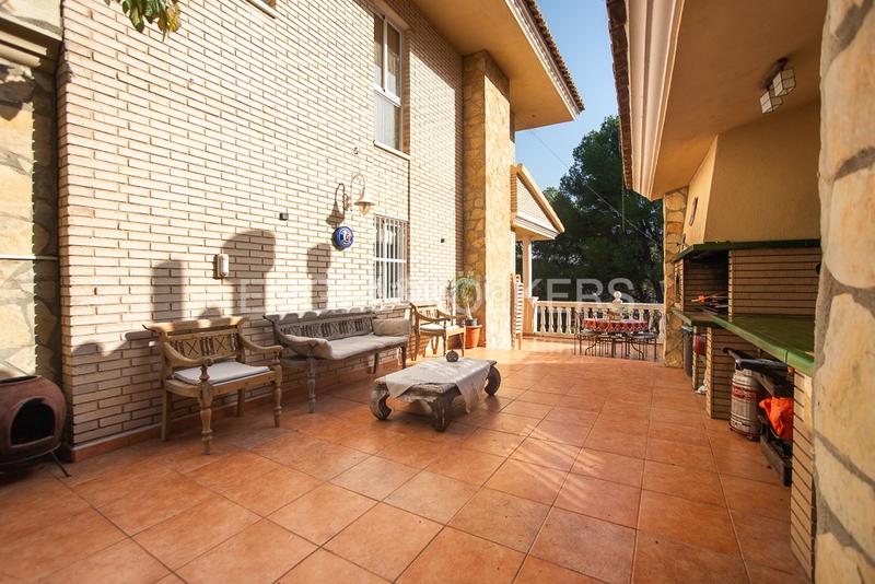 Foto 2d2ad00f-7eec-43b0-b3e5-f20b6709d9e0. Casa vive el lujo y la tranquilidad en el balcó ! en Oropesa del Mar