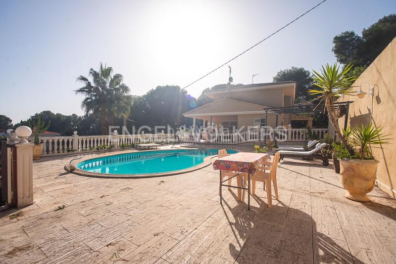 Foto b846065a-bac3-4270-bbd8-5587c91efe09. Casa vive el lujo y la tranquilidad en el balcó ! en Oropesa del Mar
