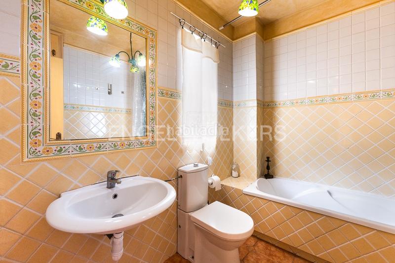 Foto f3394af5-2b4c-4b73-8b38-1cd75dbcc588. Casa vive el lujo y la tranquilidad en el balcó ! en Oropesa del Mar