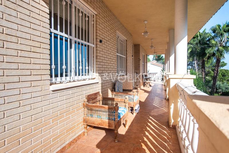 Foto f4f17697-1349-499b-b0ef-721dfff1165e. Casa vive el lujo y la tranquilidad en el balcó ! en Oropesa del Mar