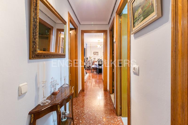 Foto 8f56f5c3-32dc-4515-a713-a554408ea25c. Apartment with heating in Barrio Benicalap Valencia