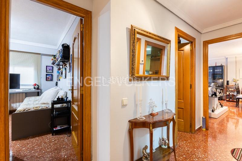 Foto fdc0d1b4-49b7-47bc-9b2a-a8e634620080. Apartment with heating in Barrio Benicalap Valencia