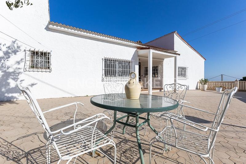 Foto 1dd927fd-56f3-48f0-9bd8-1808f719d674. Casa con riscaldamento parcheggio piscina in Real de Gandía