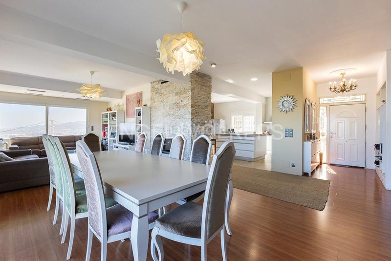 Foto be742892-d6d9-46eb-af15-e8dc9d27b0bd. Casa con riscaldamento parcheggio piscina in Real de Gandía