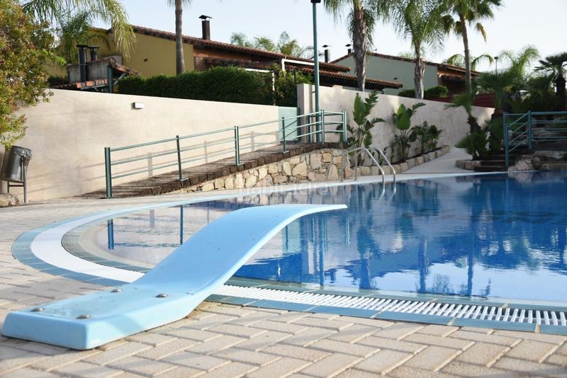 Foto 9f35ea0d-7b14-48cd-b40b-ef06a60a2366. Affitto casa con riscaldamento piscina in Riba - roja de Túria