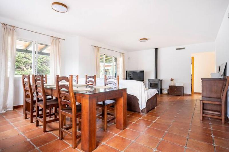 Foto b4b2d5b3-d0cf-4e18-a1cd-89df7b01e17c. Affitto casa con riscaldamento piscina in Riba - roja de Túria