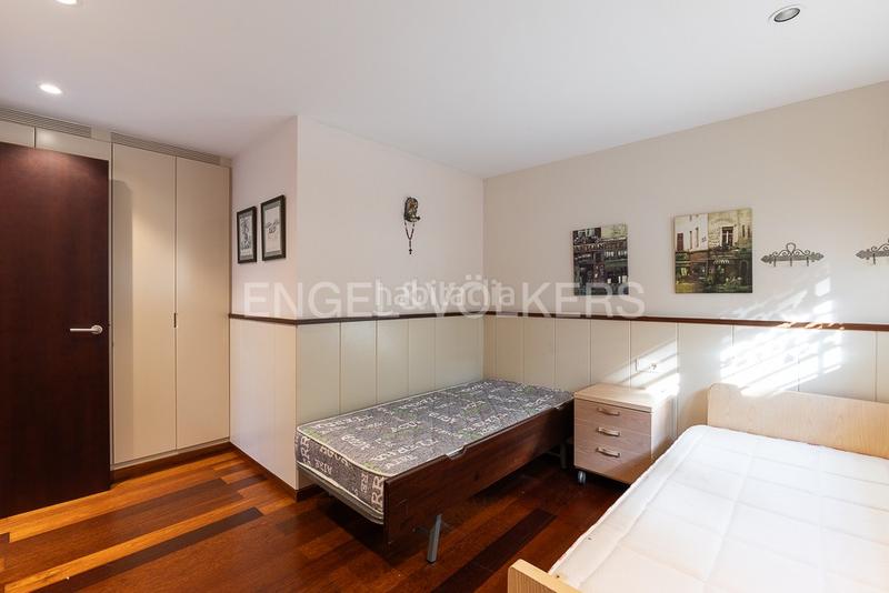 Foto 5f259b83-a270-40e3-96b8-923a6343f860. Casa gran propiedad contemporánea con piscina en torre en conill en Bétera