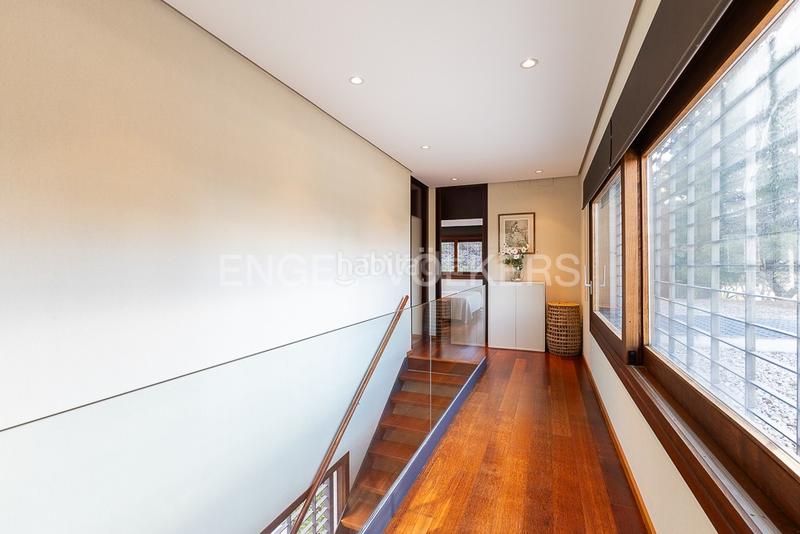 Foto c2f06e28-dcbb-405d-bec5-f3d3ef06efe4. Casa gran propiedad contemporánea con piscina en torre en conill en Bétera