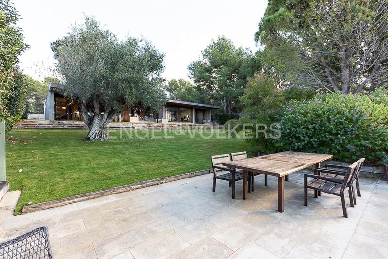 Foto df53167e-741b-488f-b28a-9466629ed5fb. Casa gran propiedad contemporánea con piscina en torre en conill en Bétera