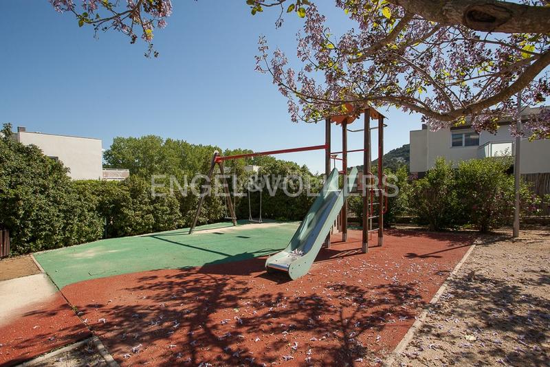 Foto 0a7da897-9848-4755-b9f7-59f3094143a7. House with heating parking pool in El Bosque Chiva