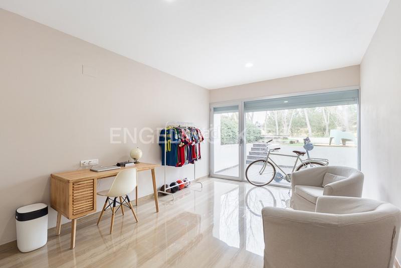 Foto 0d90dec8-e9a3-48dd-8654-1e4fb5894394. House with heating parking pool in El Bosque Chiva