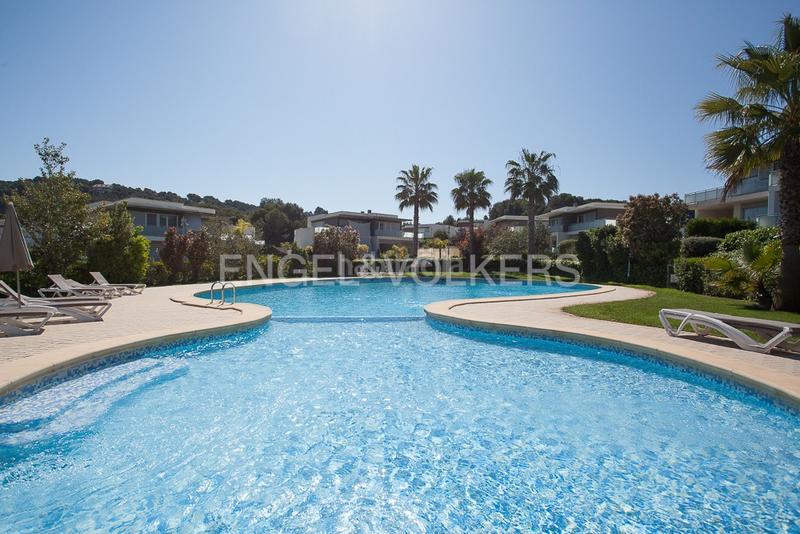 Foto 4025b3c6-af94-4056-8b2e-9f88f274107c. House with heating parking pool in El Bosque Chiva