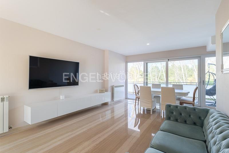 Foto 5a14b728-1de5-4b71-92c3-50d2076375f9. House with heating parking pool in El Bosque Chiva