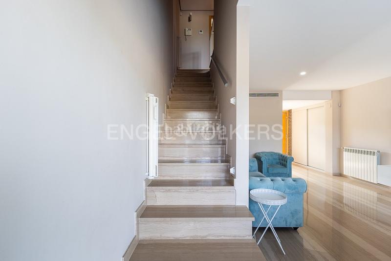 Foto 609732a9-b78d-46dd-bc75-86d974882c9a. House with heating parking pool in El Bosque Chiva