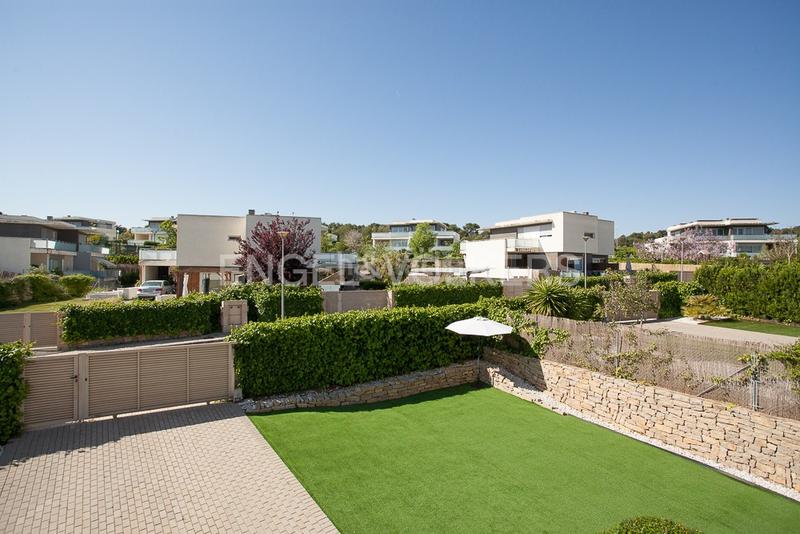 Foto 617ca4d7-0efa-4a80-8d91-eb5de2a8959f. House with heating parking pool in El Bosque Chiva