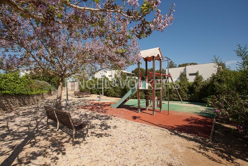Foto 78e7a476-6a27-4e0f-9a16-66bf393b6a06. House with heating parking pool in El Bosque Chiva