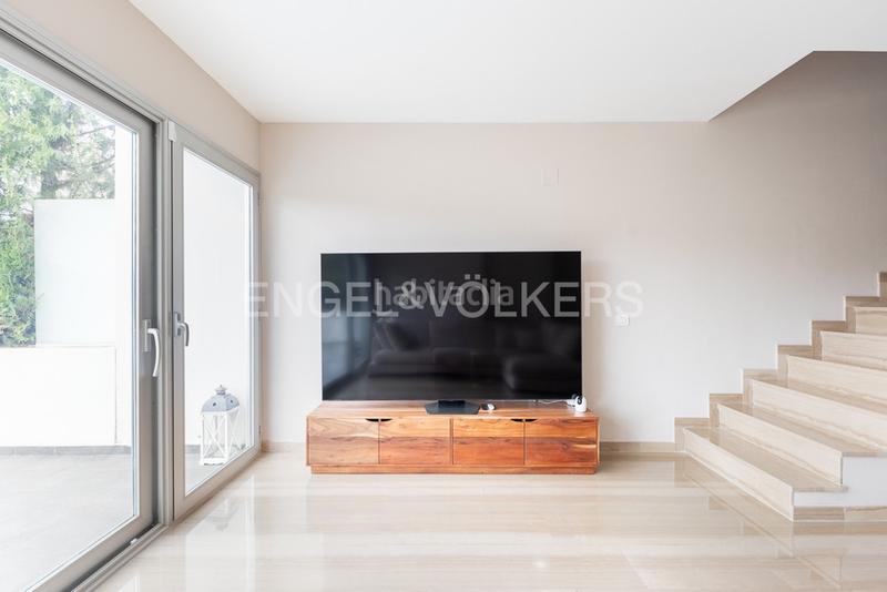 Foto 8c0a3530-ee0c-452f-8e74-bea7303e6efb. House with heating parking pool in El Bosque Chiva