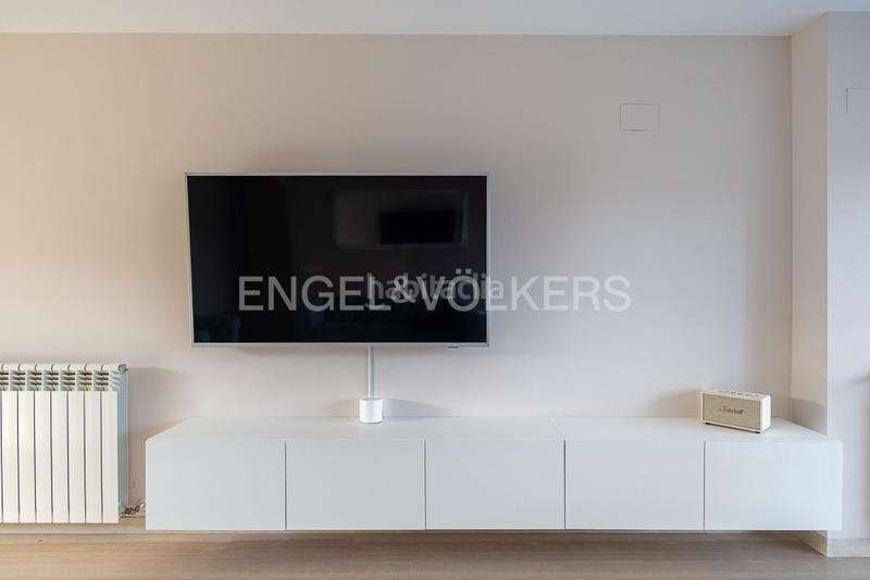 Foto 92ac3a61-dd13-492b-94ca-2ebe1c2e8295. House with heating parking pool in El Bosque Chiva