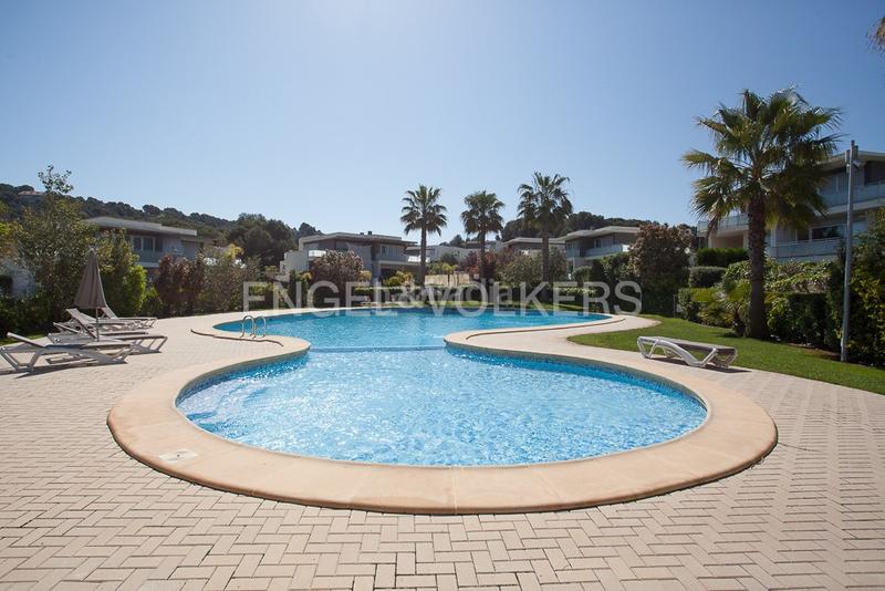 Foto bf14b843-3f1b-43c1-b4a3-03b48ec73dd5. House with heating parking pool in El Bosque Chiva