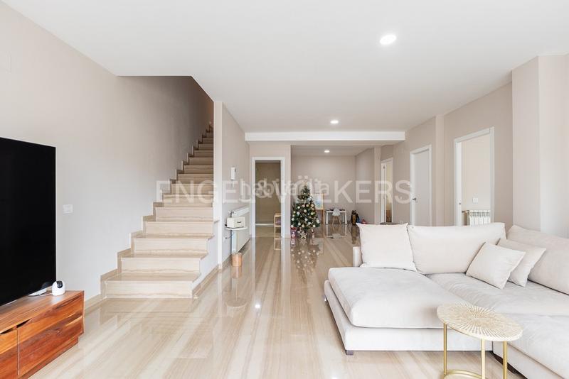 Foto f75f0dc0-b0c2-4c64-8831-426b654c5a34. House with heating parking pool in El Bosque Chiva