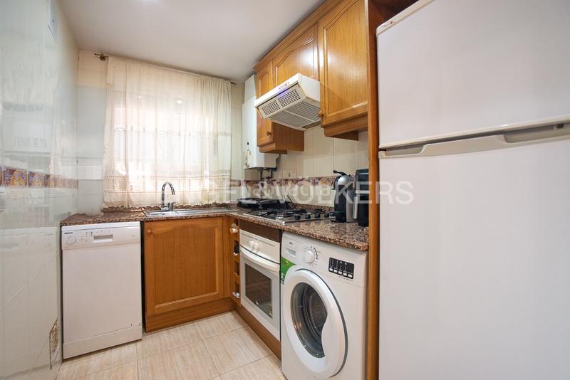 Foto 7ecc890f-e908-49d4-899a-873a58d8e767. Apartamento tu nuevo hogar en marina trébol iii te espera! en Oropesa del Mar