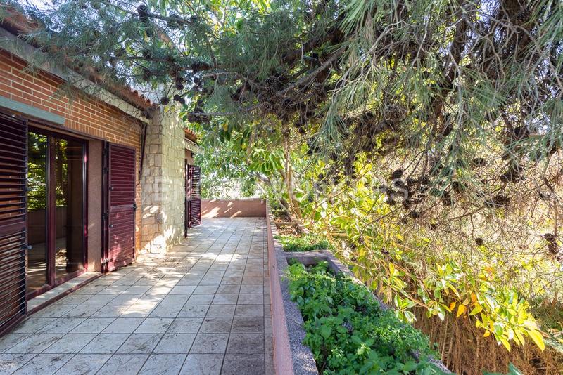 Foto 031a55d0-50c7-445c-9960-07d5cfc49ee7. Casa amb calefacció aparcament piscina a La Conarda Pobla de Vallbona (la)