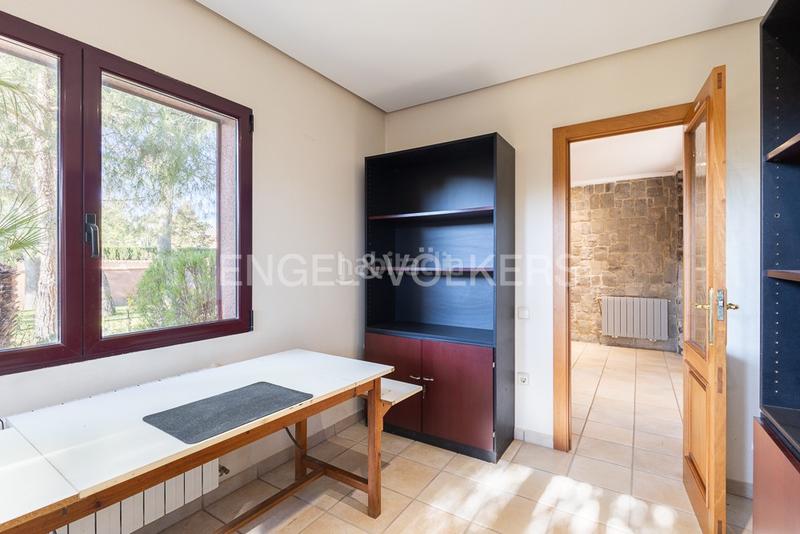 Foto 0afcbc73-f3bb-4af6-859b-d111ec6be835. Casa amb calefacció aparcament piscina a La Conarda Pobla de Vallbona (la)