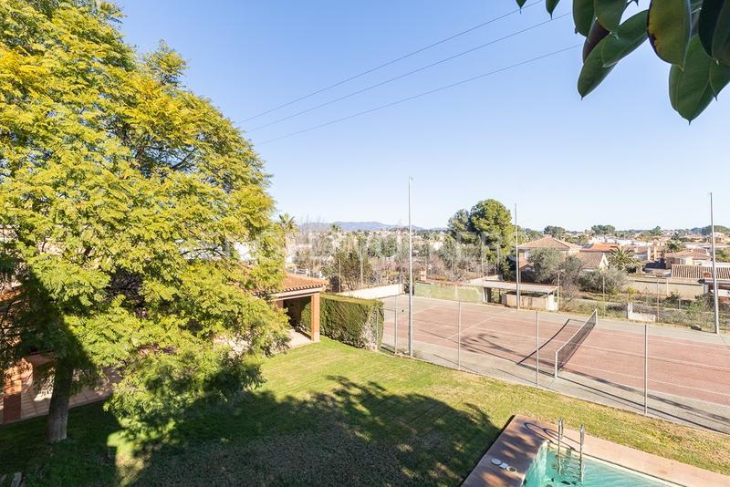 Foto 0b89a4c0-1f75-4ba4-89ee-73bd18f0a75e. Casa amb calefacció aparcament piscina a La Conarda Pobla de Vallbona (la)