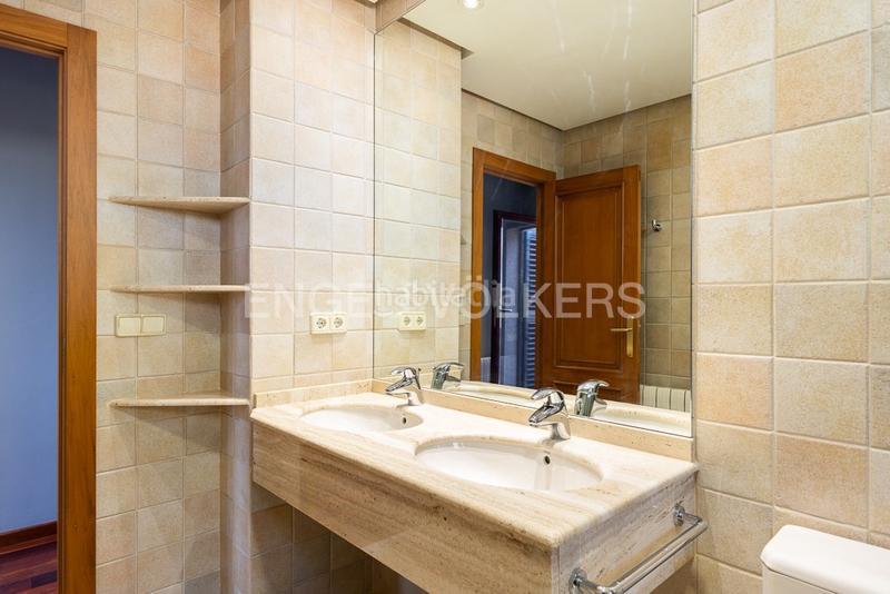 Foto 2cde493d-47d8-4aca-b724-a4db9a87ebe1. Casa amb calefacció aparcament piscina a La Conarda Pobla de Vallbona (la)