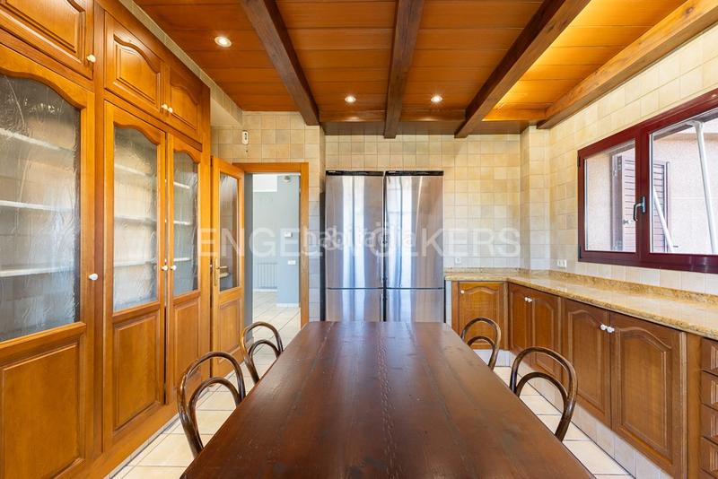 Foto 3dfa74c3-7893-4423-8545-d3d9ea23f4a9. Casa amb calefacció aparcament piscina a La Conarda Pobla de Vallbona (la)