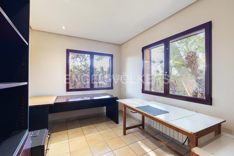 Foto 4d209c2d-1c88-401f-bc1c-04cac64abdf7. Casa amb calefacció aparcament piscina a La Conarda Pobla de Vallbona (la)