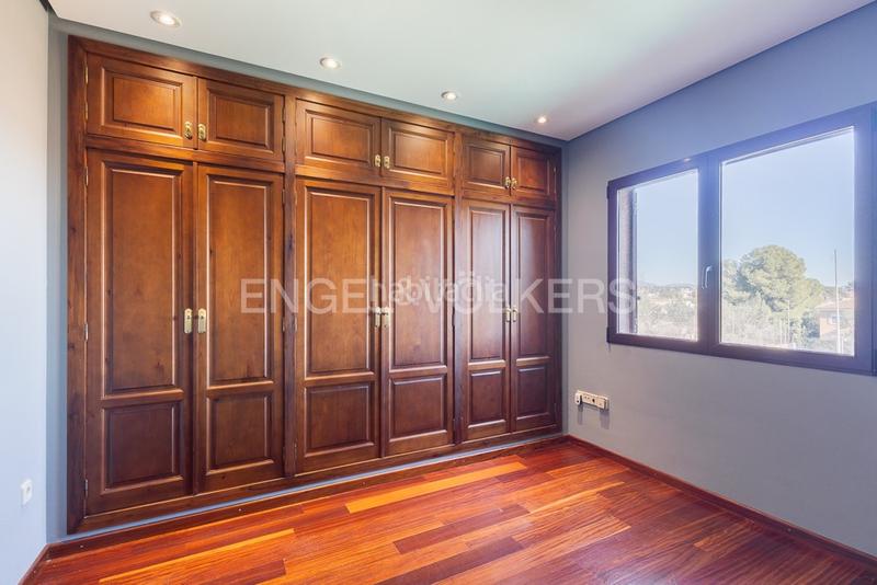 Foto 65a8e90c-1568-4d7a-bc8a-7d8bc71a326b. Casa amb calefacció aparcament piscina a La Conarda Pobla de Vallbona (la)