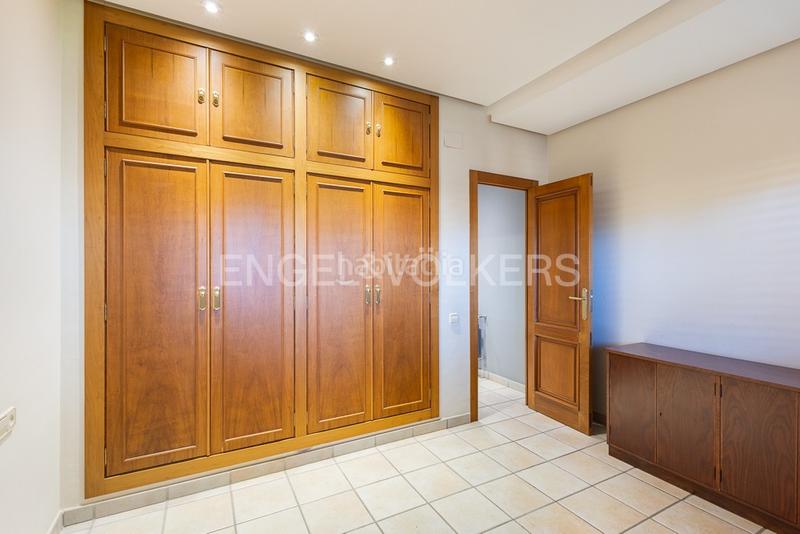 Foto 70f50b65-2750-424d-abcb-f60829463af9. Casa amb calefacció aparcament piscina a La Conarda Pobla de Vallbona (la)