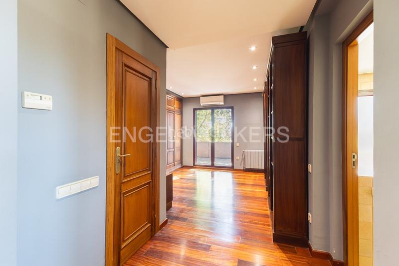 Foto 7e17fbe0-7775-49b6-abab-44a6ca4ae607. Casa amb calefacció aparcament piscina a La Conarda Pobla de Vallbona (la)