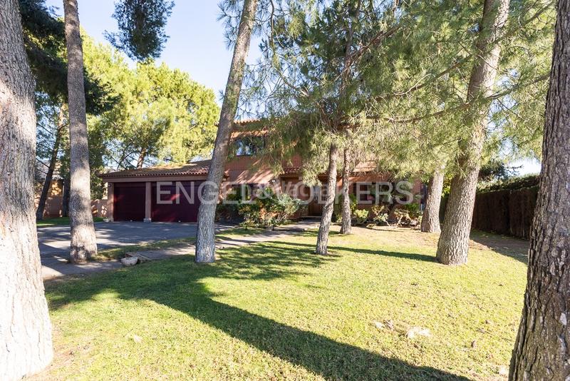 Foto 89b7f81a-83f6-46ff-970f-141df2be78ca. Casa amb calefacció aparcament piscina a La Conarda Pobla de Vallbona (la)