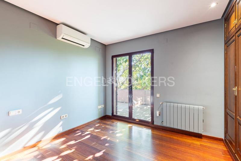 Foto ab2ec5f4-4370-49cd-a652-c26d7b6f57a0. Casa amb calefacció aparcament piscina a La Conarda Pobla de Vallbona (la)