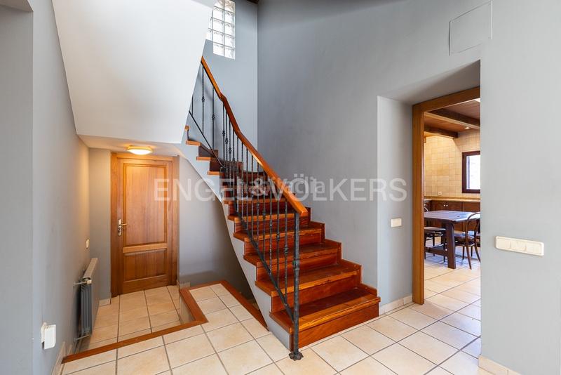 Foto ad754722-5420-4fe4-9f6c-1e8526c60a9c. Casa amb calefacció aparcament piscina a La Conarda Pobla de Vallbona (la)