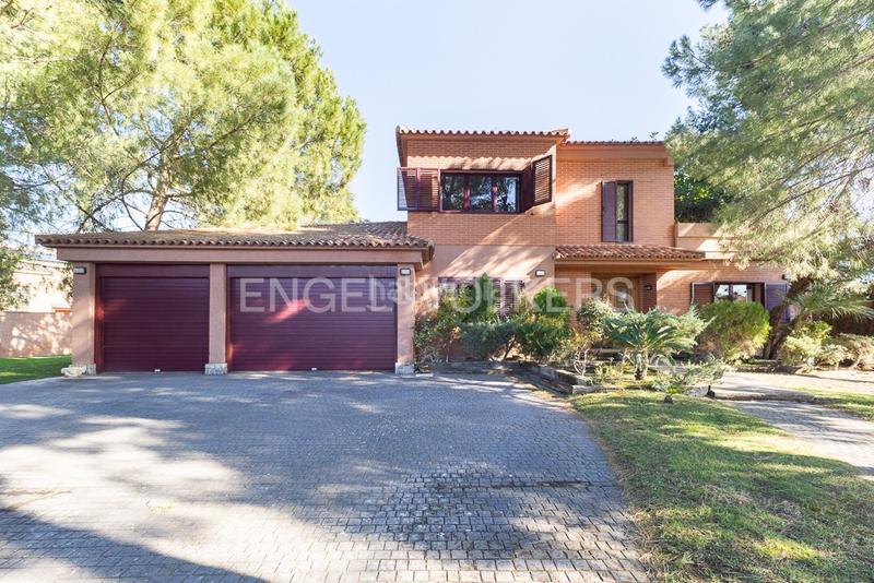 Foto adbeb3ff-c5cc-4e83-9531-245d0b8bf26e. Casa amb calefacció aparcament piscina a La Conarda Pobla de Vallbona (la)