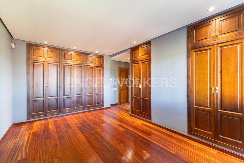 Foto c1208ef2-8a86-4596-bb52-cafc5b47d4da. Casa amb calefacció aparcament piscina a La Conarda Pobla de Vallbona (la)