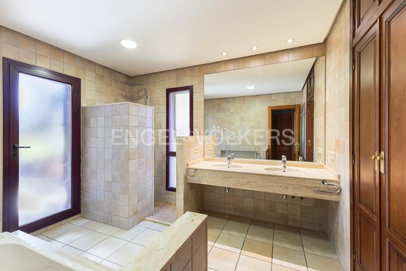 Foto c521cbb2-04c6-4658-92b6-a90a27bbbfc5. Casa amb calefacció aparcament piscina a La Conarda Pobla de Vallbona (la)