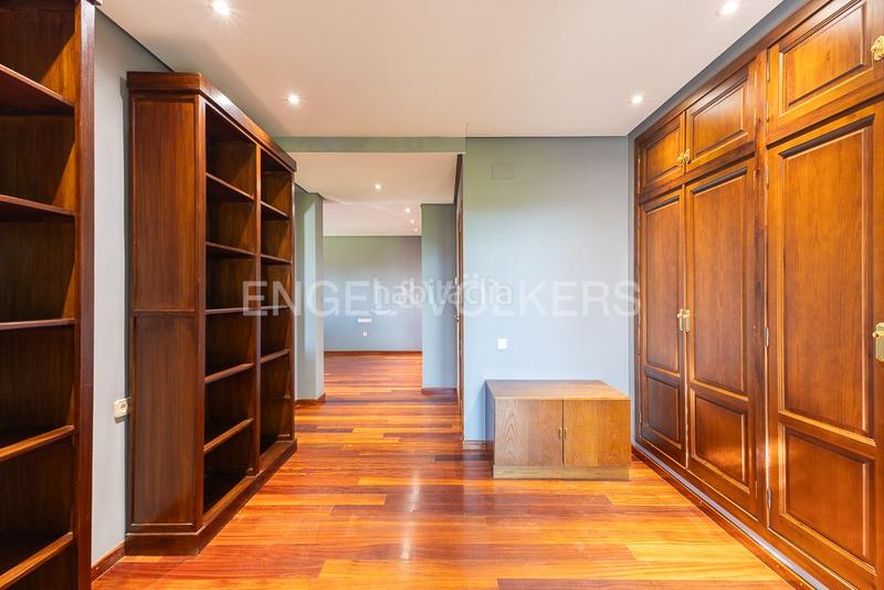 Foto f6aa152b-90c6-4a8d-93f2-60d9aabd8261. Casa amb calefacció aparcament piscina a La Conarda Pobla de Vallbona (la)