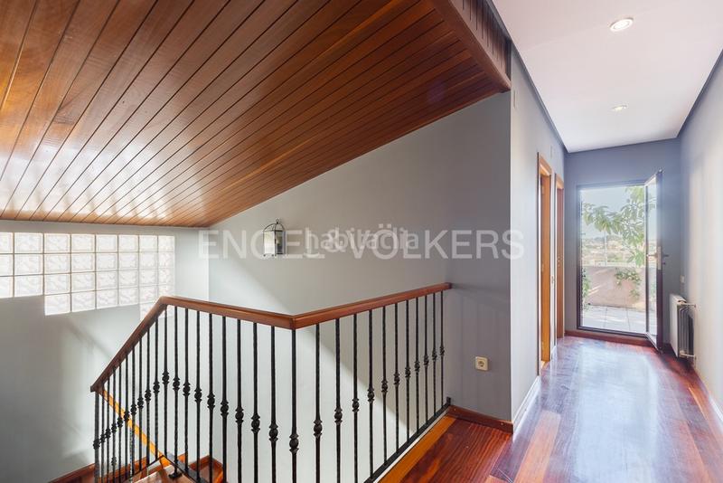 Foto ff72a3f5-9e7d-408e-8901-2c852074b6b0. Casa amb calefacció aparcament piscina a La Conarda Pobla de Vallbona (la)