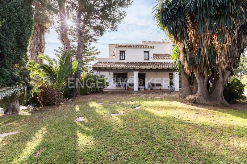 Foto 16f4d29e-0ce0-4d39-b626-4316f78666b8. Haus mit heizung parking pool in Los Pinares-La Masia Bétera
