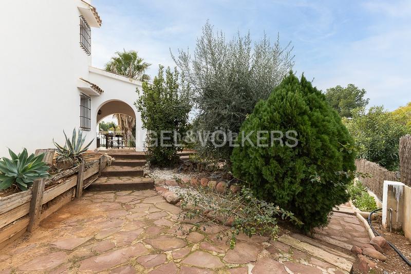 Foto 66f45250-ca84-40c6-af2f-1b033d8de925. Haus mit heizung parking pool in Los Pinares-La Masia Bétera