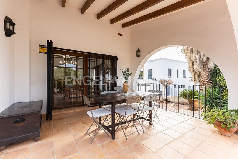 Foto ea496d2c-9651-4c6b-a059-8e7d0d99eff1. Haus mit heizung parking pool in Los Pinares-La Masia Bétera
