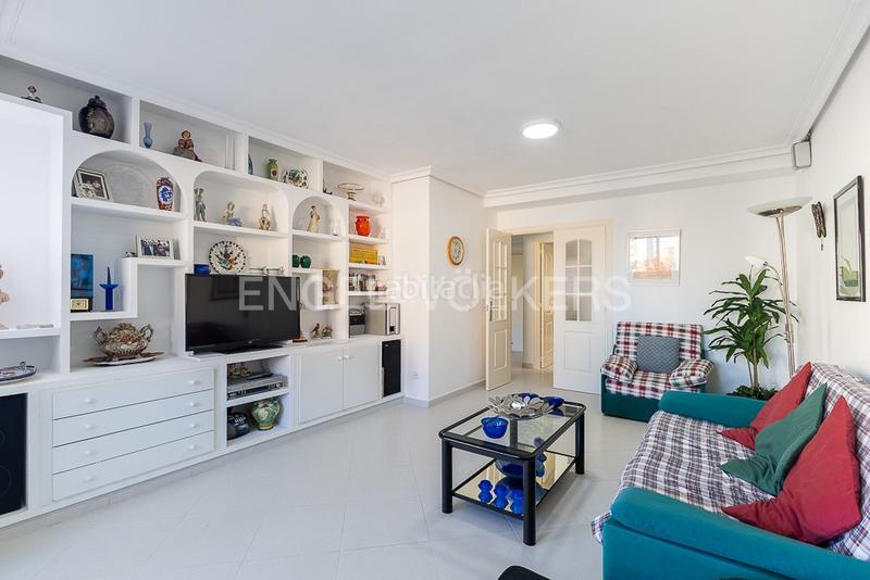 Foto 6f476d0f-ffbe-467d-b0f8-1c3cc449ba3f. Appartement mit heizung parking pool in El Perellonet Valencia