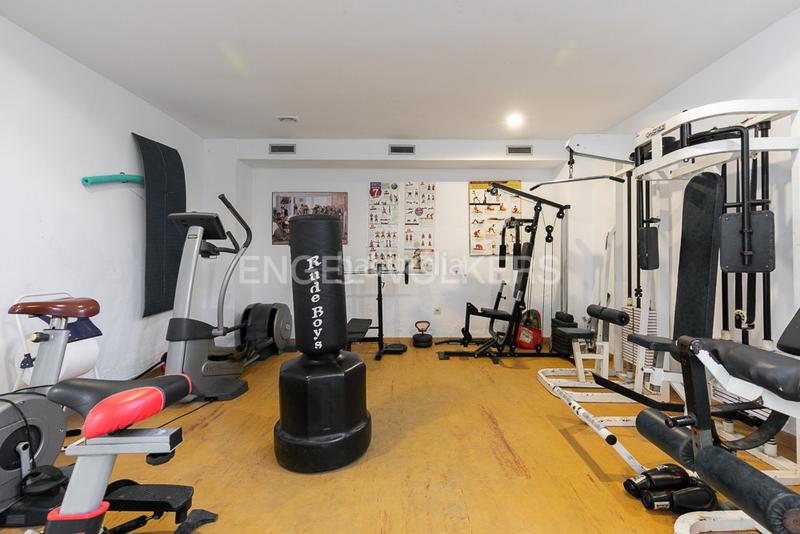 Foto f50f0c19-46a0-4944-a5fd-75539b0cad99. Appartement mit heizung parking pool in El Perellonet Valencia