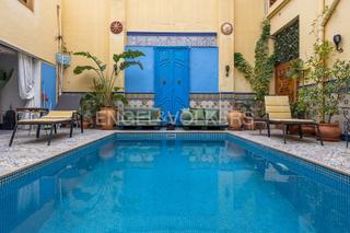 Casa a Sanet y Negrals. Gran casa de pueblo con piscina climatizada.